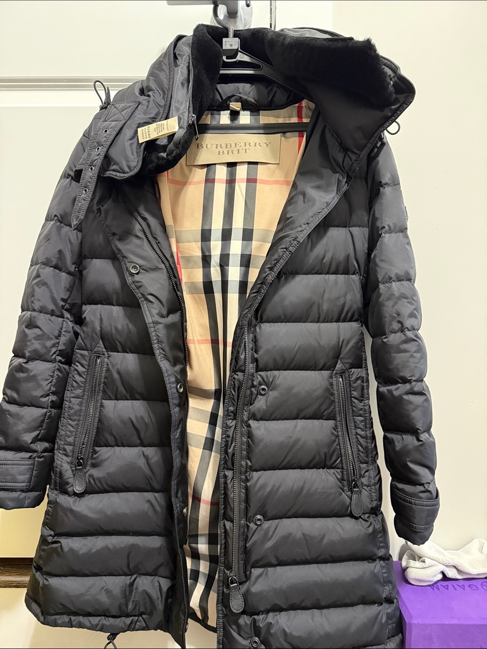 Burberry Black Quilted Puffer Coat with Signature Check Lining